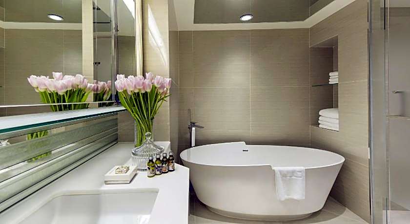 Regal Oriental Hotel