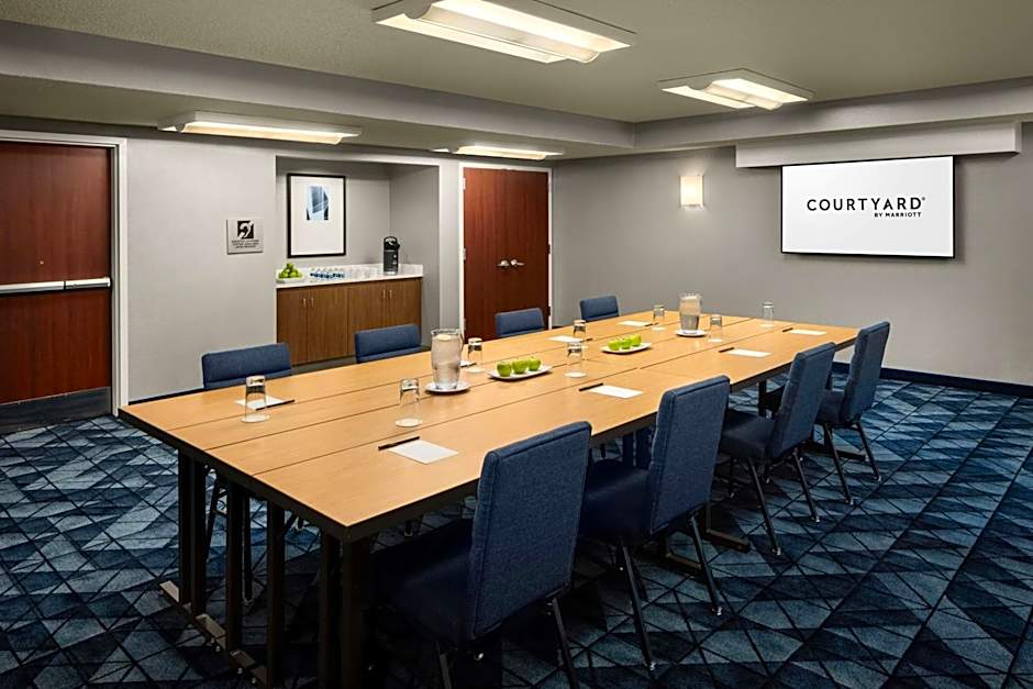 Courtyard by Marriott Portland Beaverton