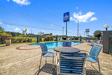 Americas Best Value Inn & Suites Livingston