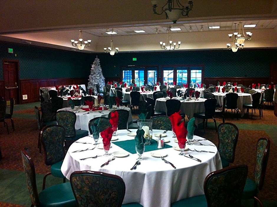 Holiday Inn Selma - Swancourt By IHG