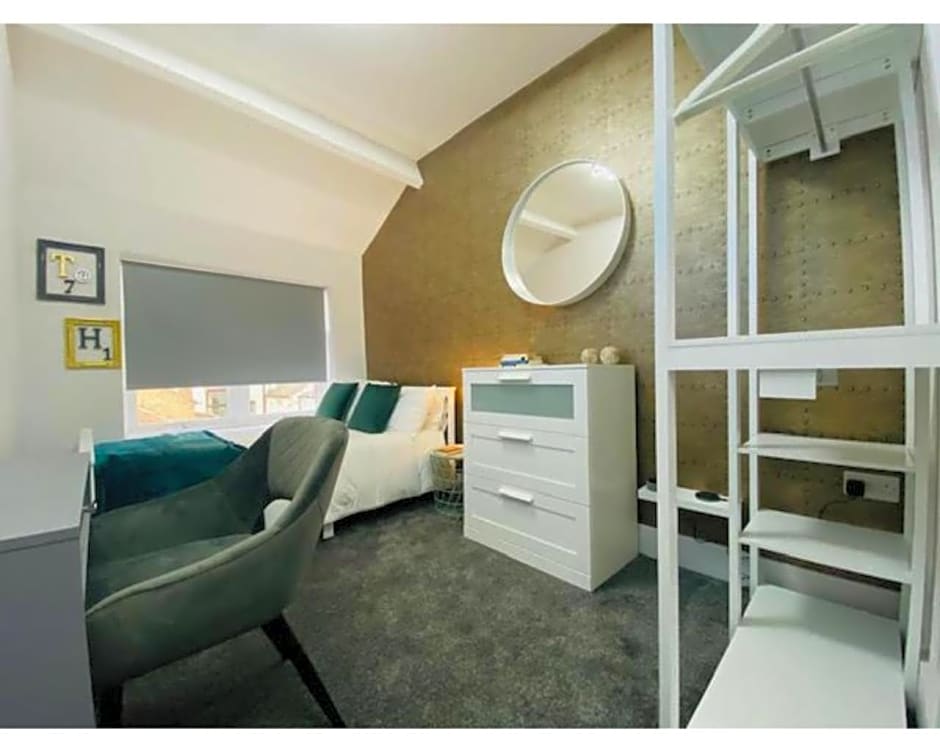 Townhouse PLUS @ Lower Beth Street Stoke