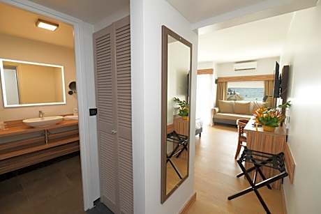 Prestige Double or Twin Room with Sea View