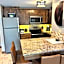 NEW! Marriott Slope View Ski & Summer Luxury Studio Sleeps 4 Full kitchen, Amenities & Paid Parking