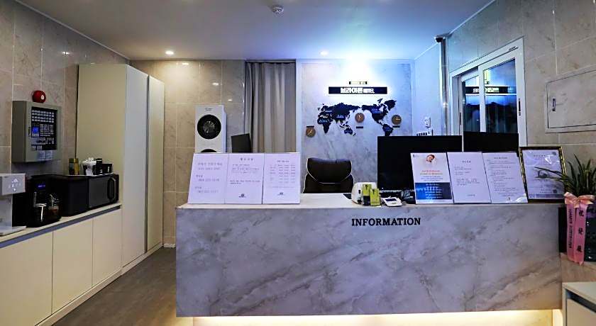Brighten Hotel 
