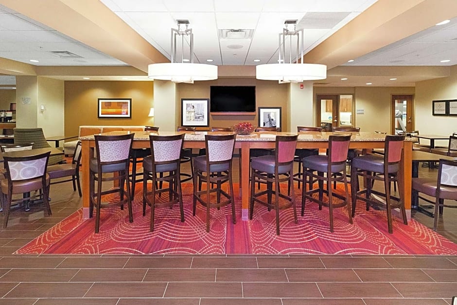 Hampton Inn By Hilton Waynesburg