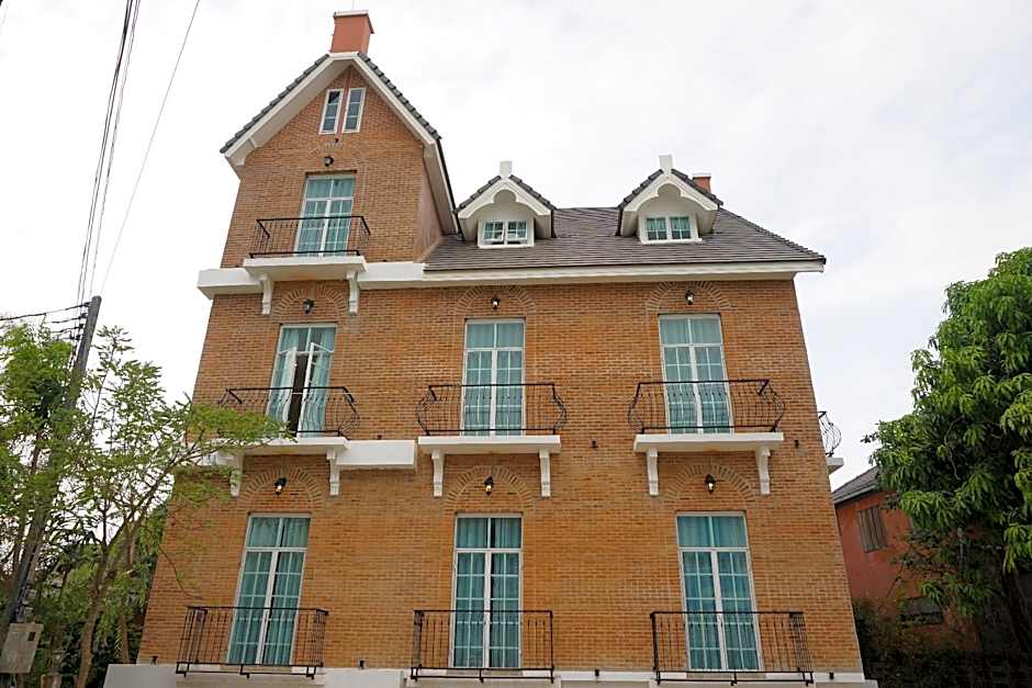 Nai Suan Bed and Breakfast