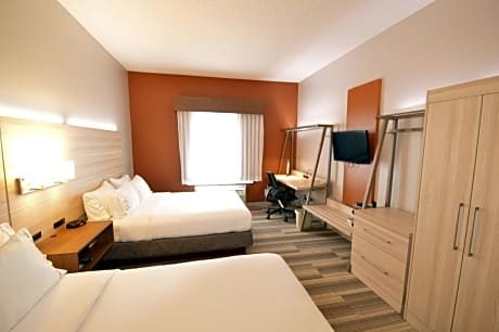 Standard Room with Two Queen Beds