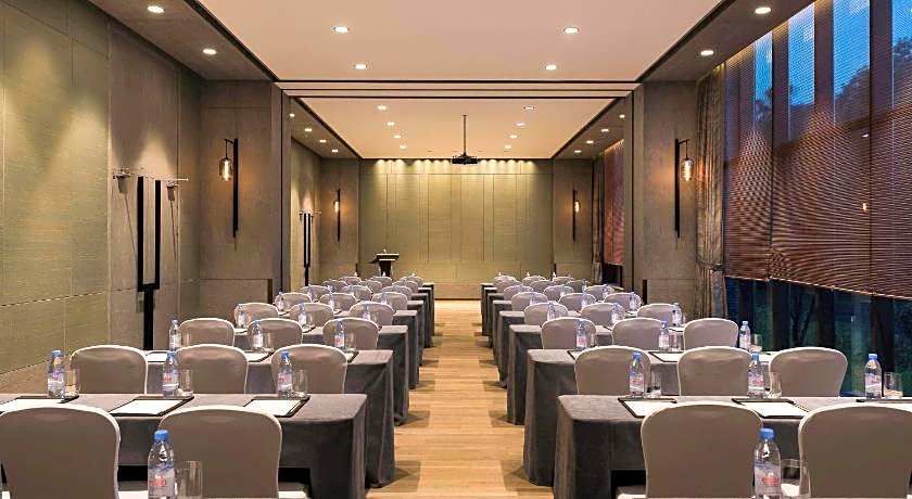 Novotel Shanghai Clover