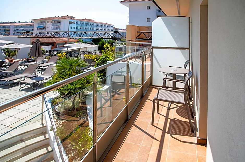 Petit Palau - Adults Only