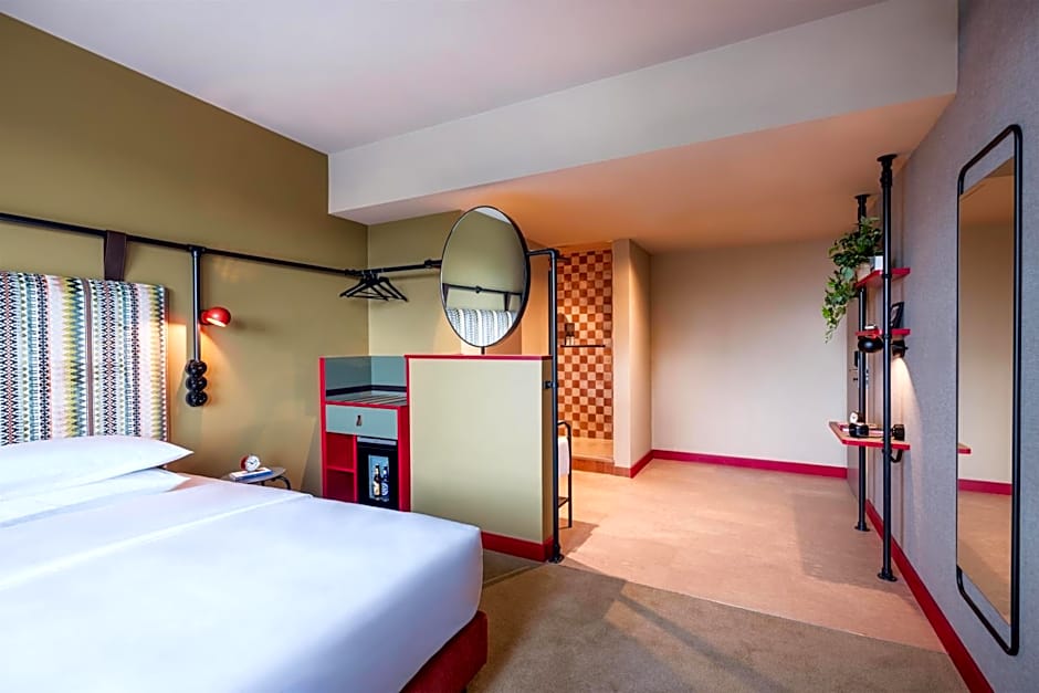 Me And All Hotel Berlin East Side