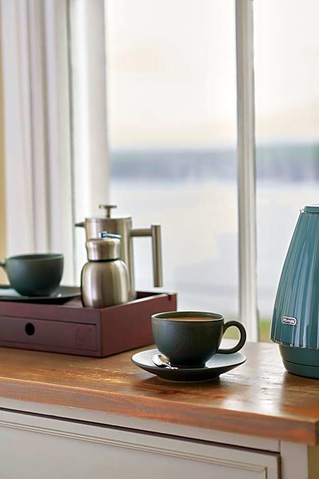 Outlaw's Guest House