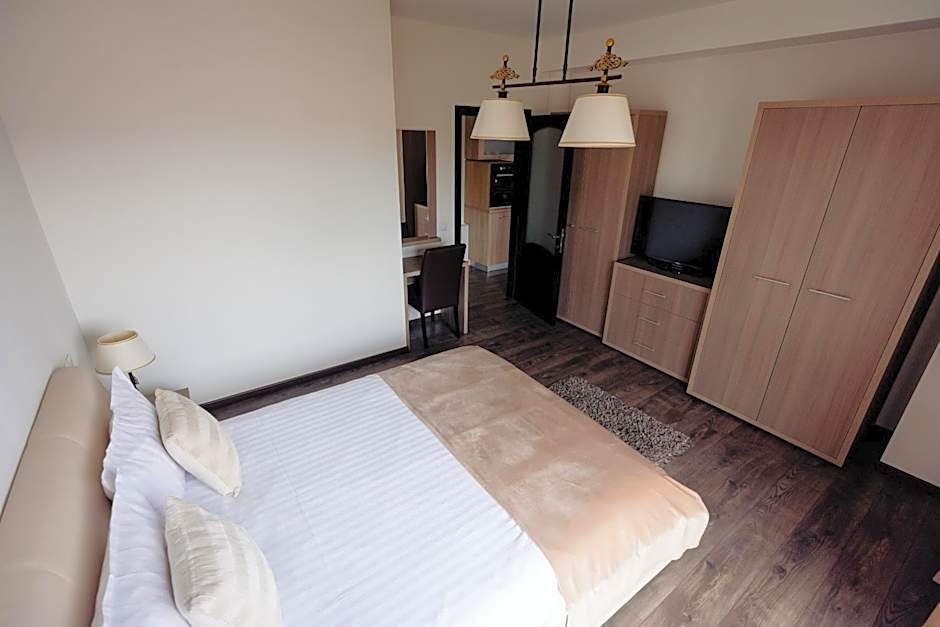 Aparthotel Punct pe i