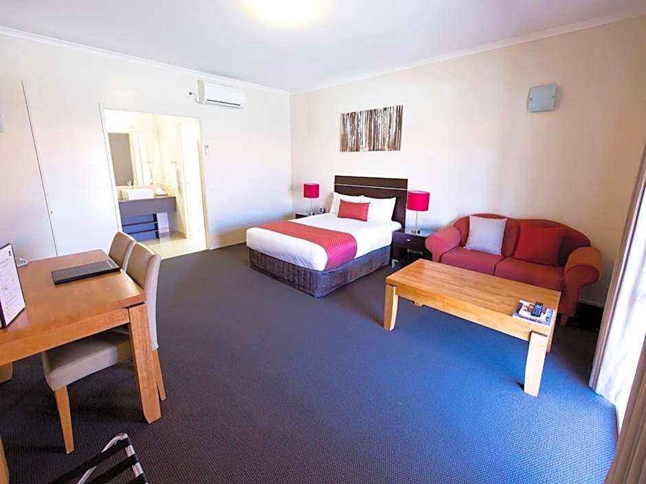 Quality Inn Colonial