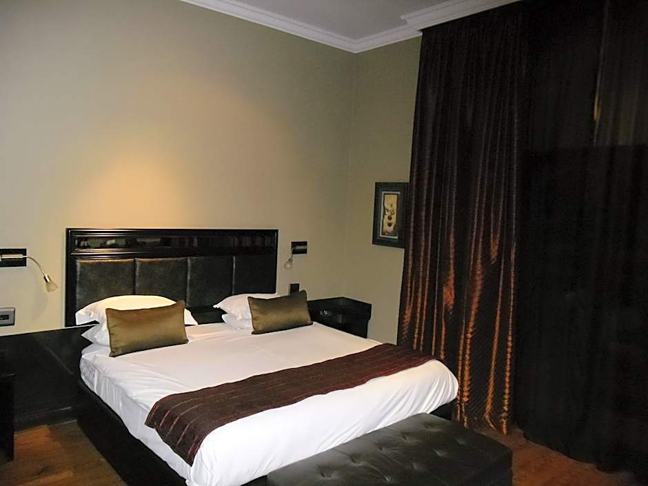 Velmore Hotel Estate