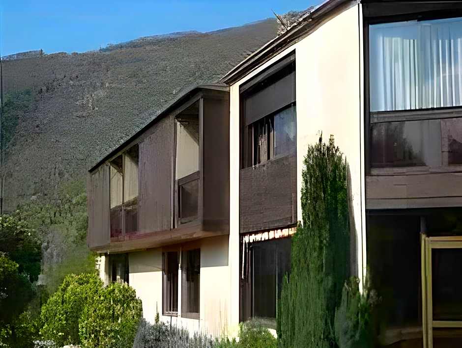 Hotel Pyrene