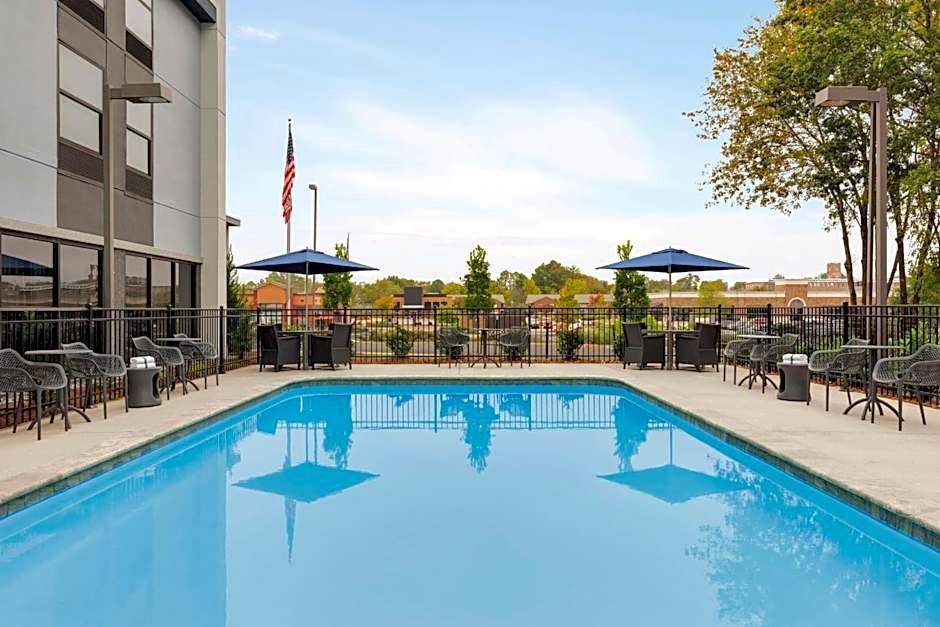 Hampton Inn By Hilton Starkville