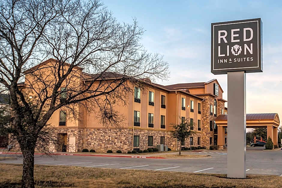 Red Lion Inn & Suites Mineral Wells
