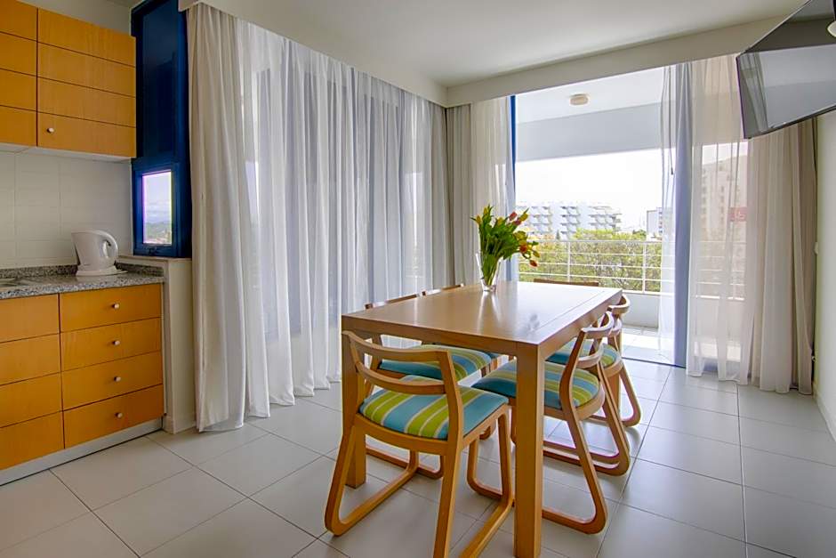 The Navigator - Olympus Marina