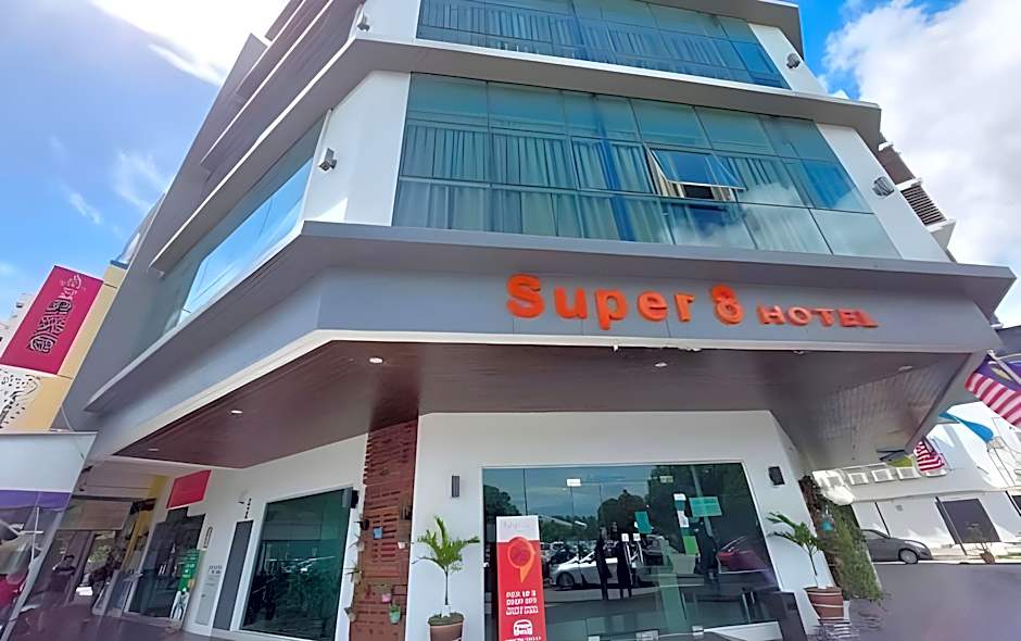 Super 8 Hotel @ Bayan Baru