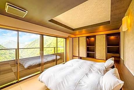 Suite with Open-Air Bath