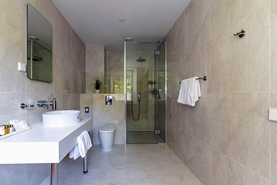 The MANOR Sports & Spa