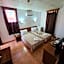 Metropole Hotel