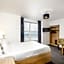 The Sandringham Hotel