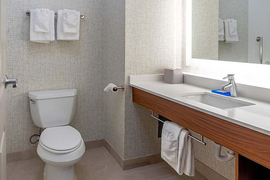 Holiday Inn Express Hotel & Suites Lake Zurich-Barrington By IHG