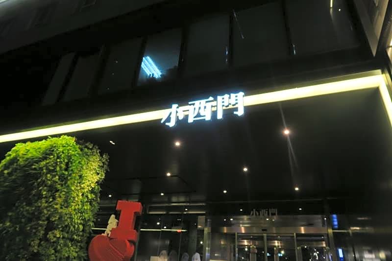 Maple Hotel