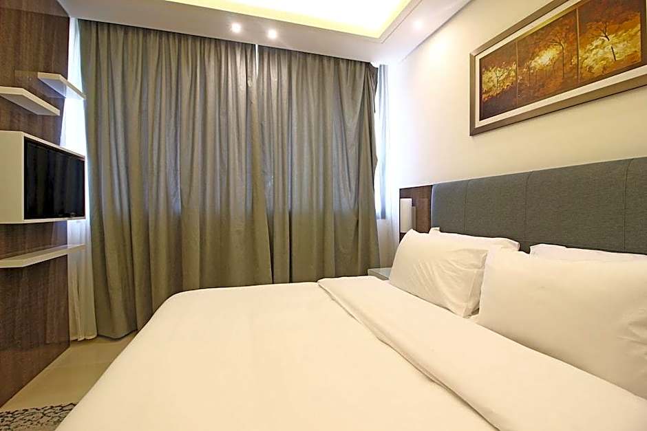 Palm Ville Suites