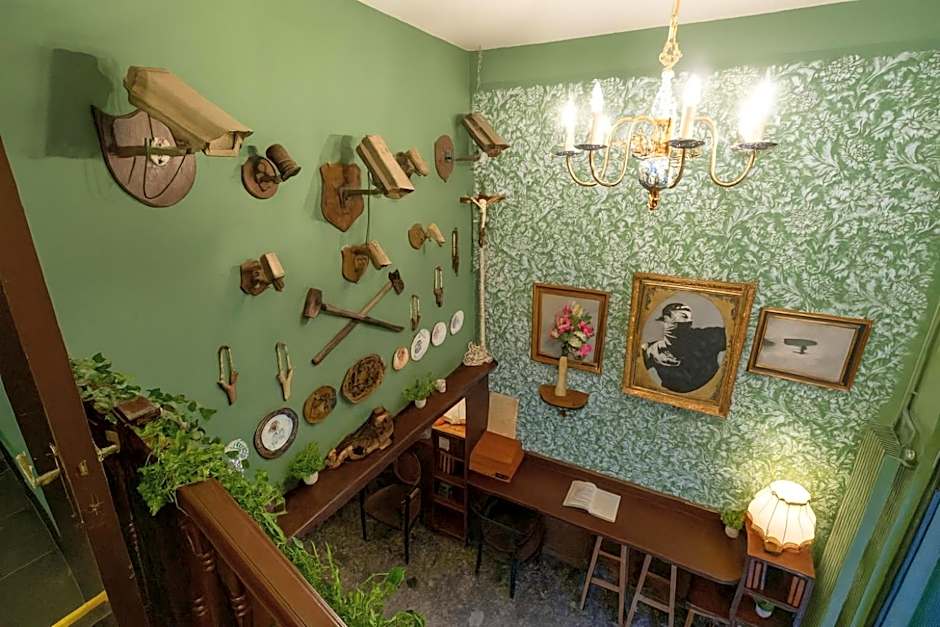 Walled off Hotel Paris