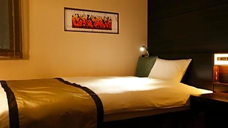 Single Room - Non-Smoking