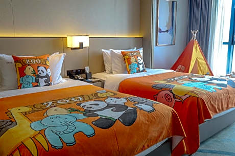 Standard Twin Room with Garden View
