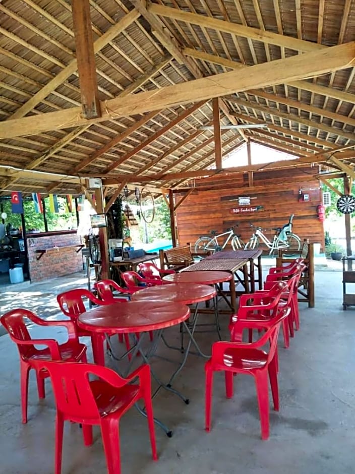 Betik Garden Home