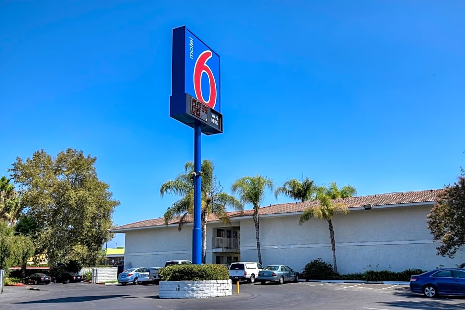 Motel 6 Rowland Heights, CA - Los Angeles - Pomona