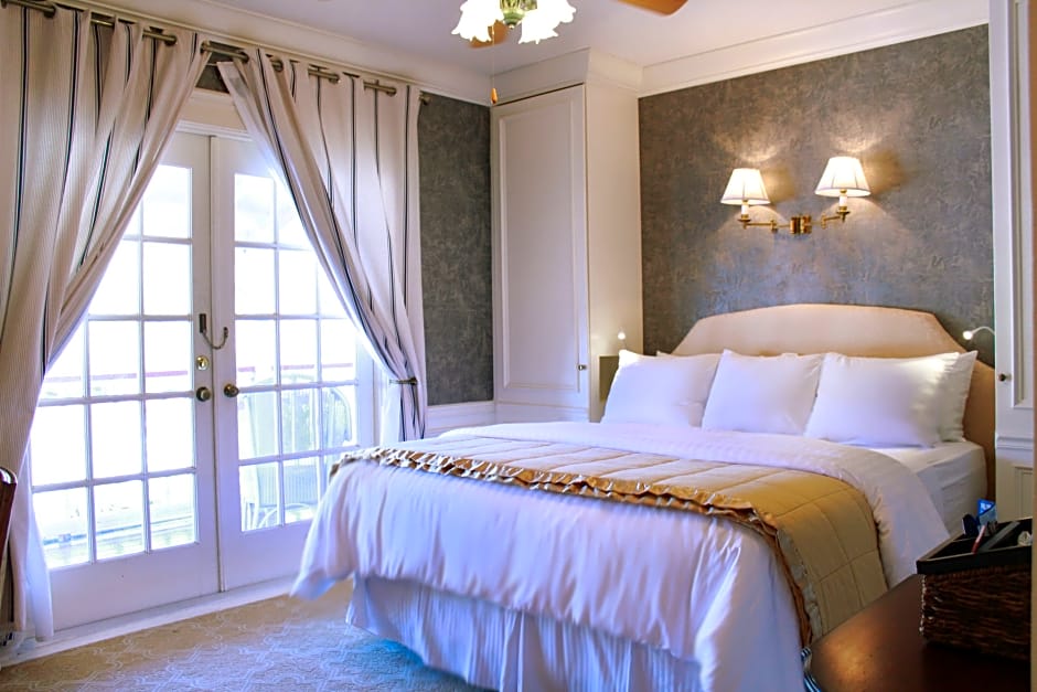 The Riverview Hotel
