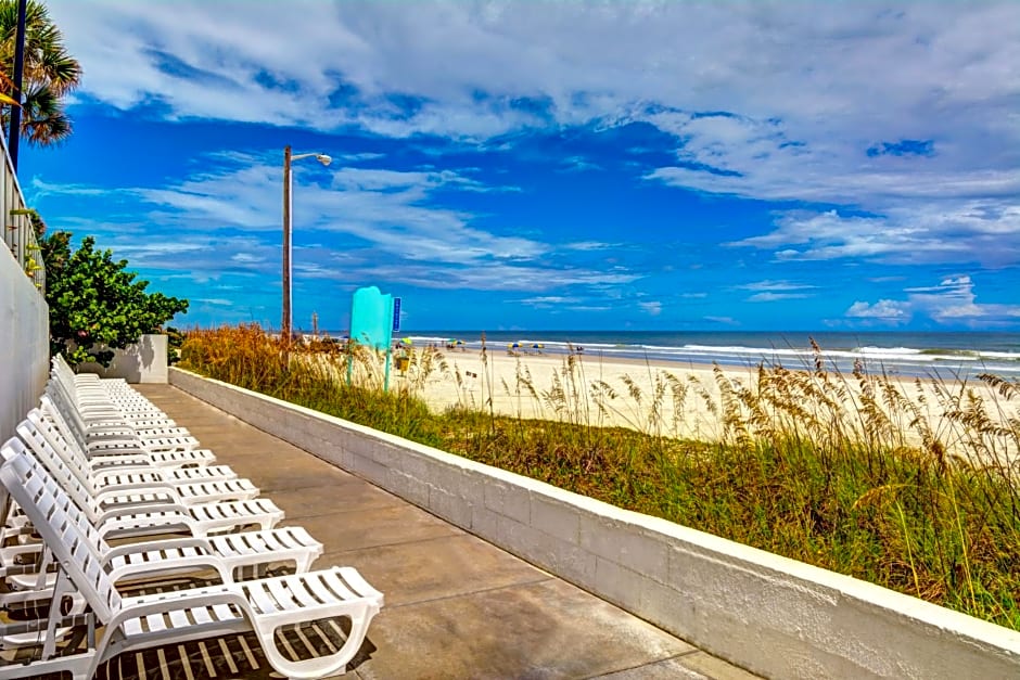 Bahama House - Daytona Beach Shores