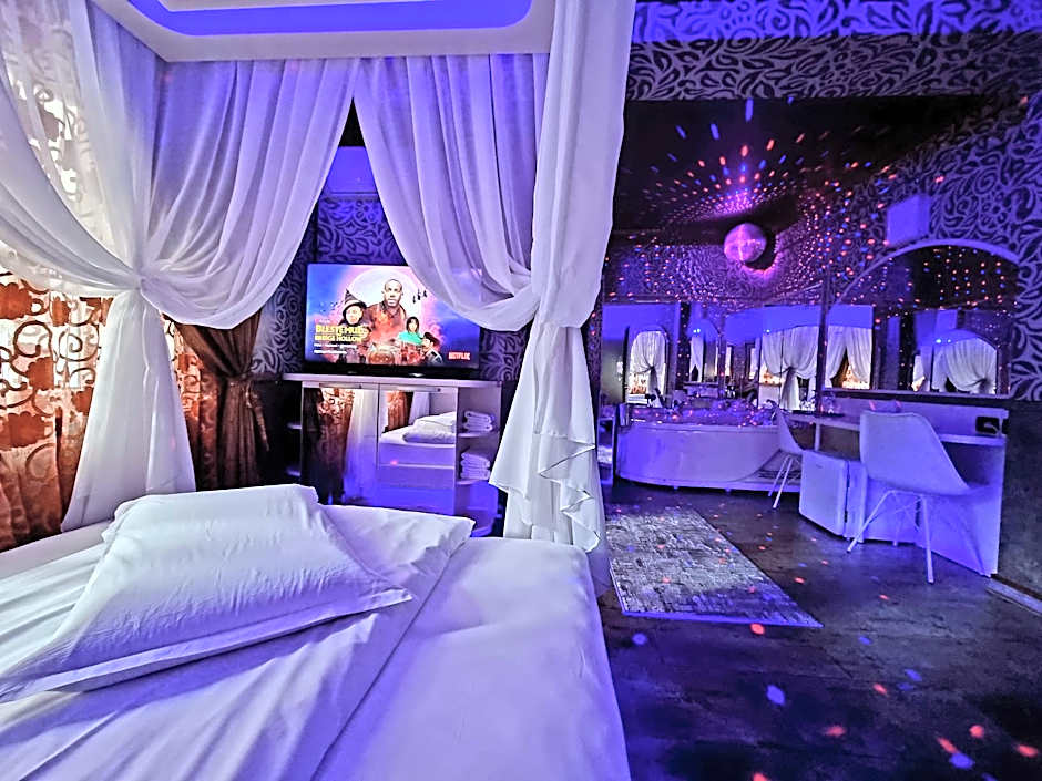 Hotel Boutique Mikaela (Adult Only)