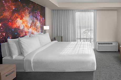 King Suite with Sofa Bed and View
