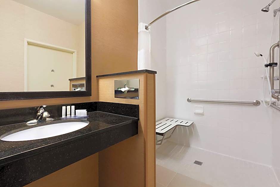 Fairfield Inn & Suites by Marriott Omaha East/Council Bluffs, IA
