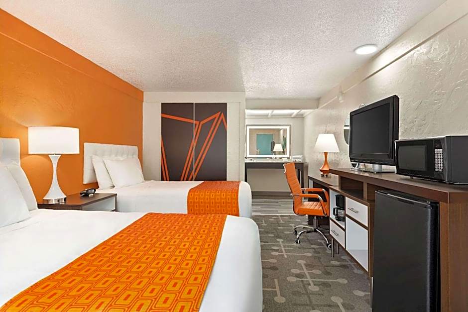 Dover Inn and Suites