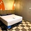 Holiday Hotel