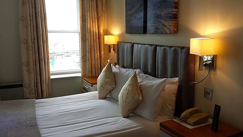 Photo 1 of 4 of 1 Double Bed or 2 Beds, Harbor View