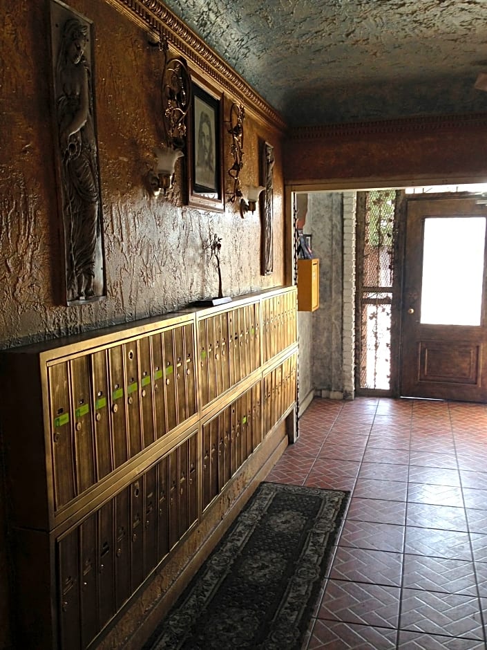 Hollywood Dream Suites Apt