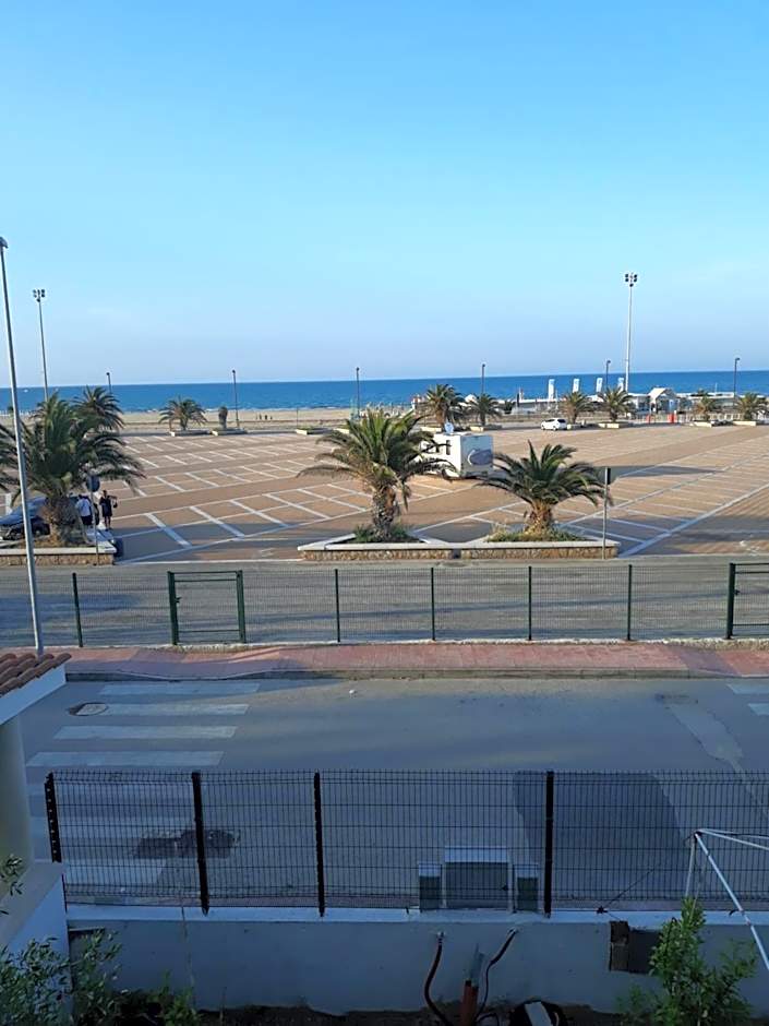 B&B Palazzo Manfredi Vieste, Fronte mare con Parcheggio