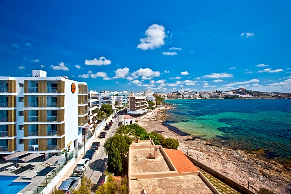 Ryans Ibiza Apartments - Only Adults