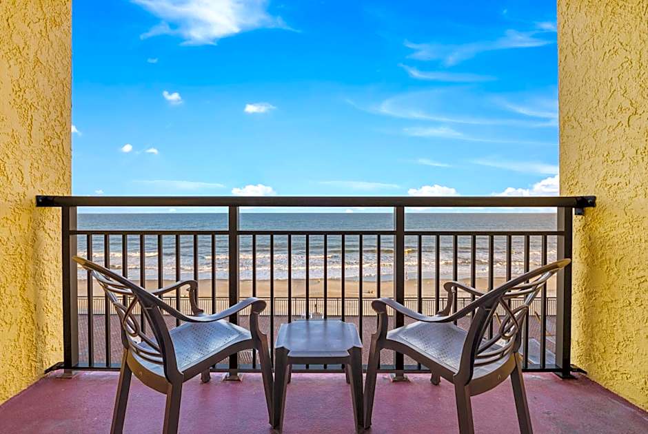 Direct oceanfront, separate bedroom condo, 9th floor, unbelievable views!