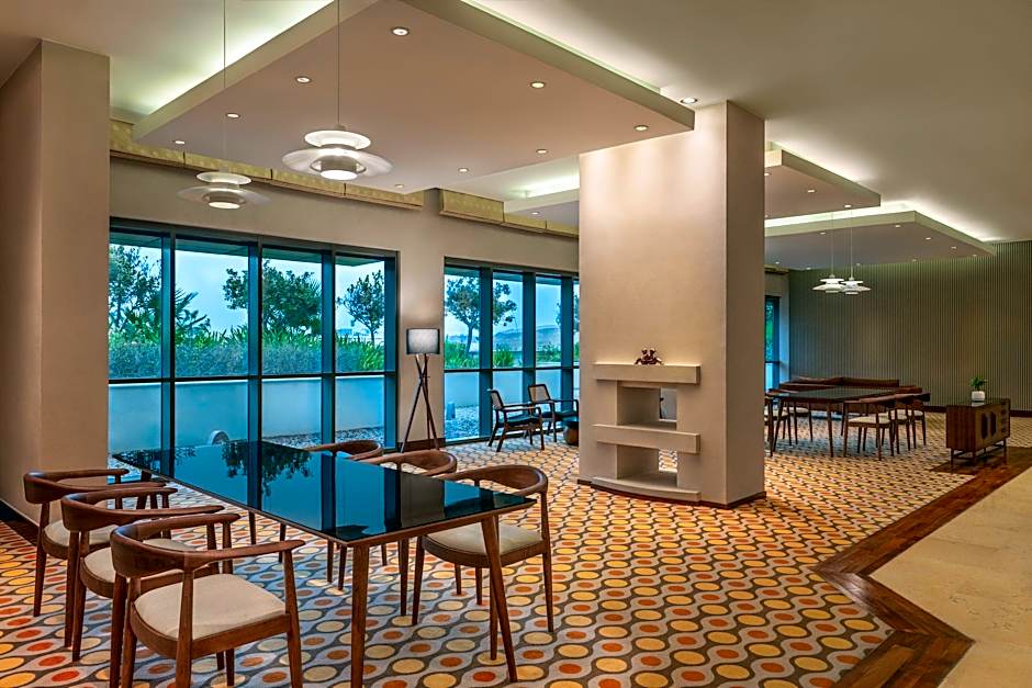 Staybridge Suites Yas Island Abu Dhabi By IHG