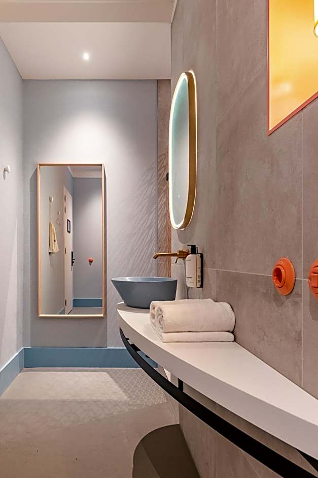 Vie Via - Your Hotel