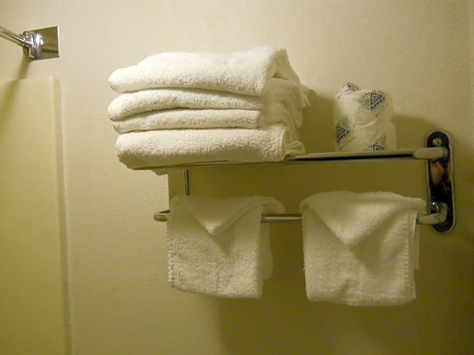 Value Inn Motel - Milwaukee Airport South